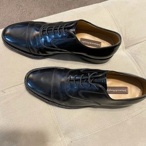 Men’s dress shoes